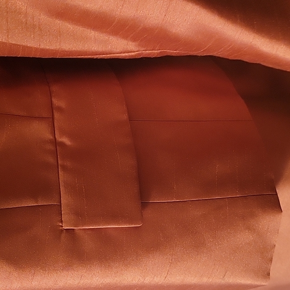 Le Suit ladies suit, beautiful pumpkin shade. - Picture 4 of 12